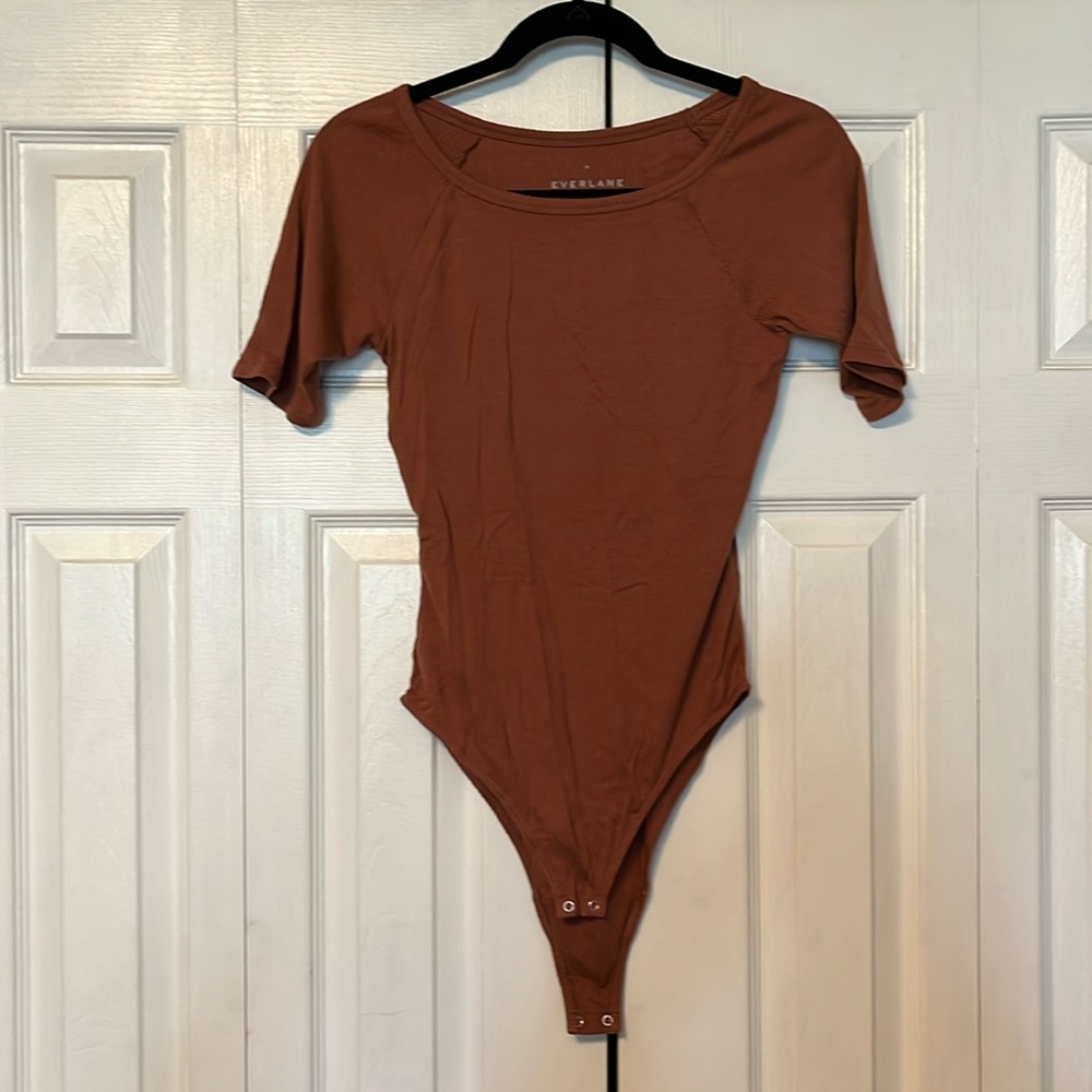 💞 2/$40 or 3/$50! Everlane Super Soft Ribbed Bodysuit Sedona Burnt Spice Orange